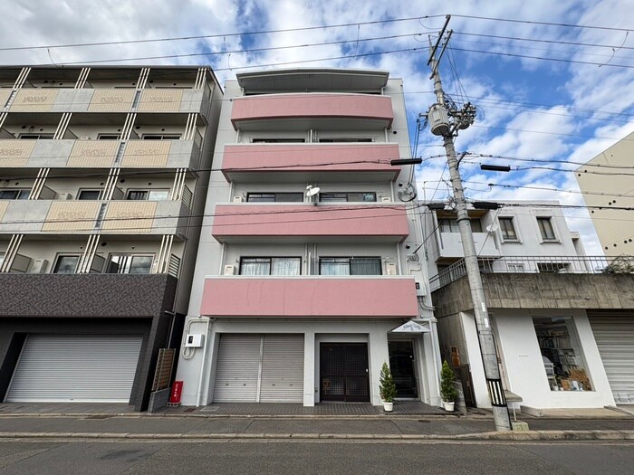 アルベールビル8の物件外観写真