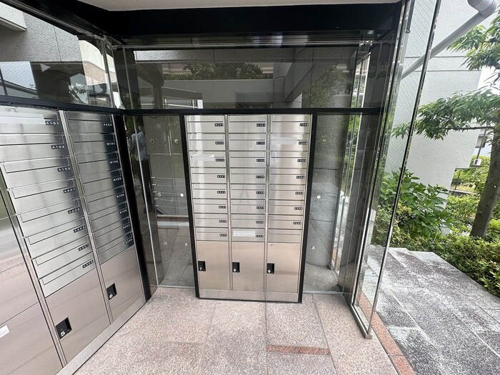 カルム千里山土井Ａ棟の物件外観写真