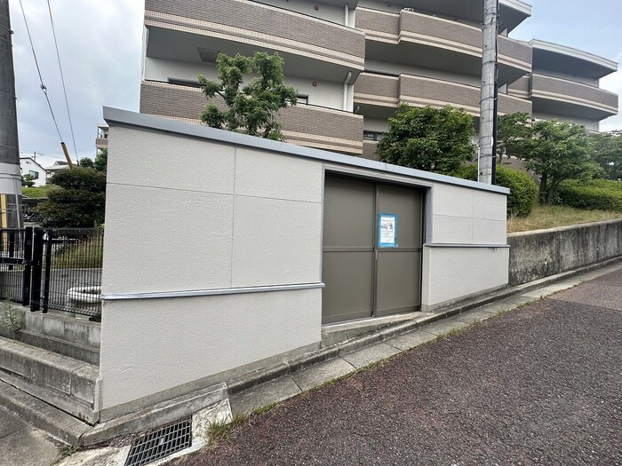 カルム千里山土井Ａ棟の物件外観写真