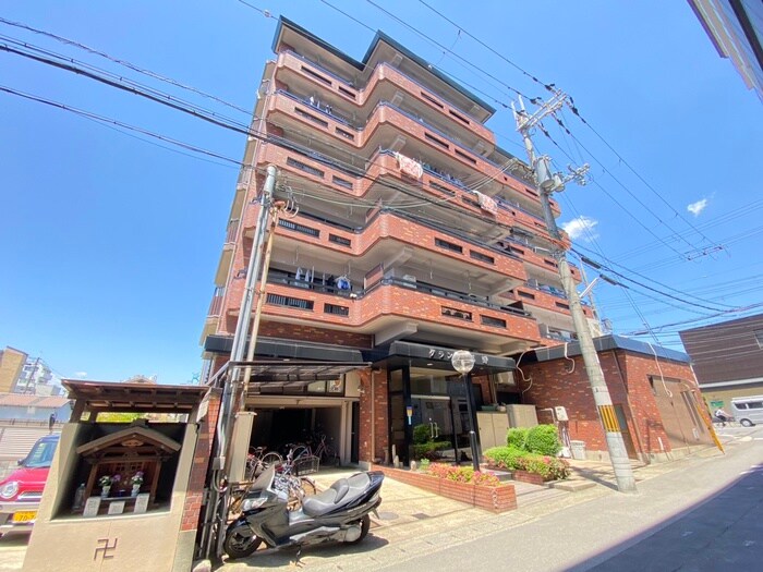 グランデ葛野の物件外観写真