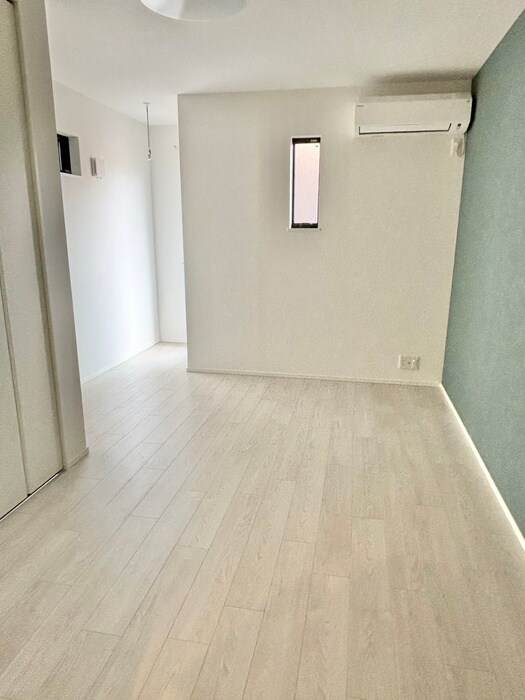 ＲＥＧＩＥＳ塚本の物件内観写真