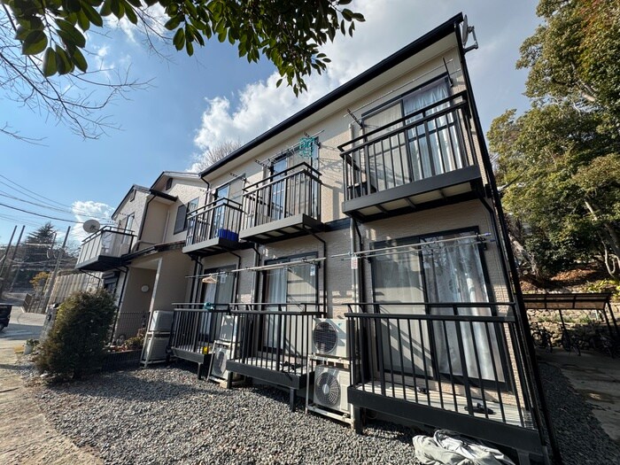 ジュネスうえがはらの物件外観写真