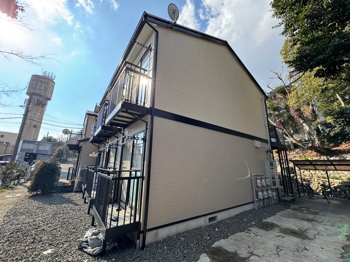 ジュネスうえがはらの物件外観写真