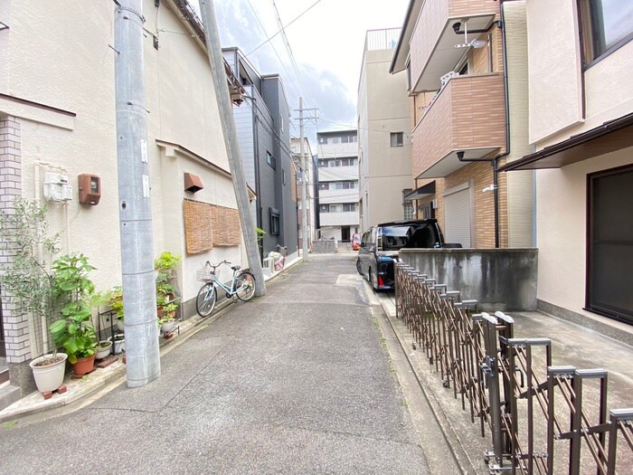 西院太田町貸家の物件外観写真