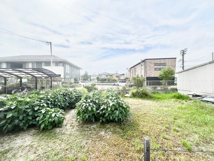 吉川ハイツの物件外観写真