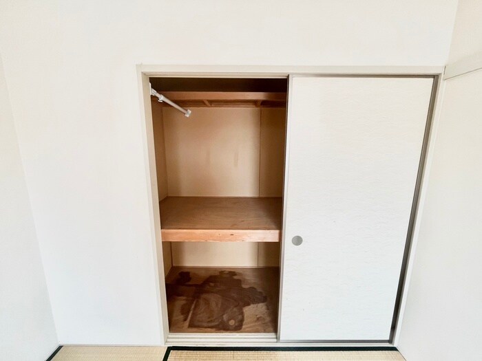 吉川ハイツの物件内観写真