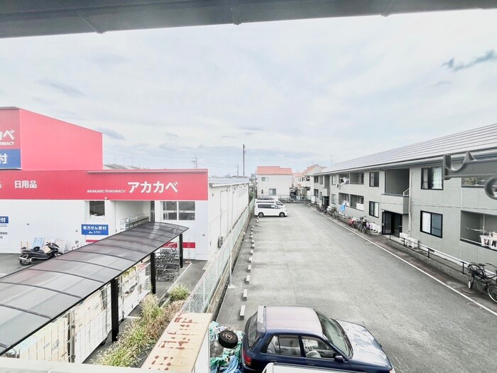 吉川ハイツの物件内観写真