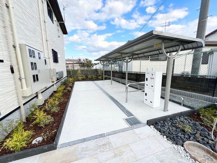 エヌ　プラスの物件外観写真