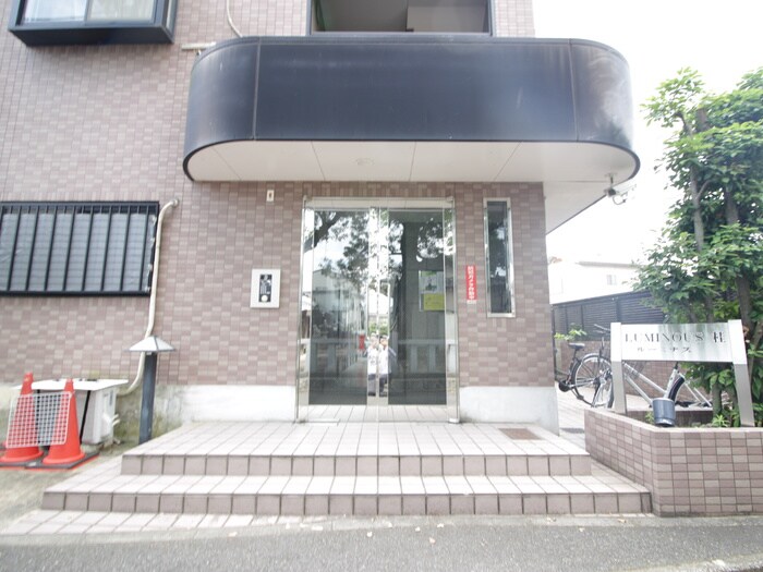 ル－ミナス桂の物件外観写真