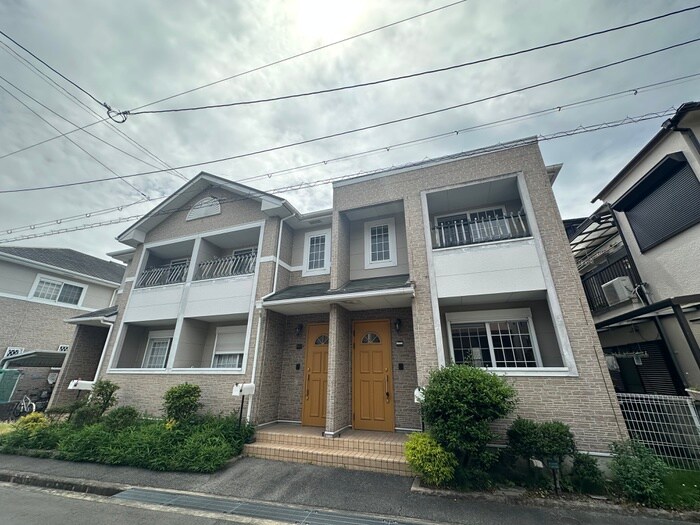 グランシャリオ水尾Ｂの物件外観写真