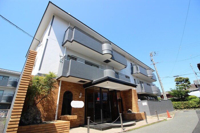 グランドハイツ嵯峨野の物件外観写真