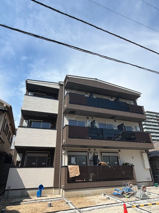 アイビー俊徳道の物件外観写真