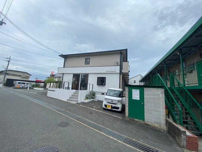 グリーンハイツ２番館の物件外観写真