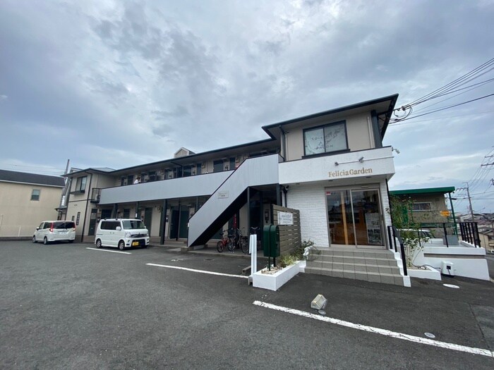 グリーンハイツ２番館の物件外観写真