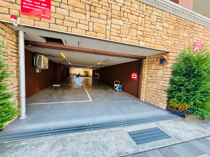 プレジオ西宮の物件外観写真