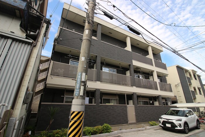 プリマヴェーラの物件外観写真