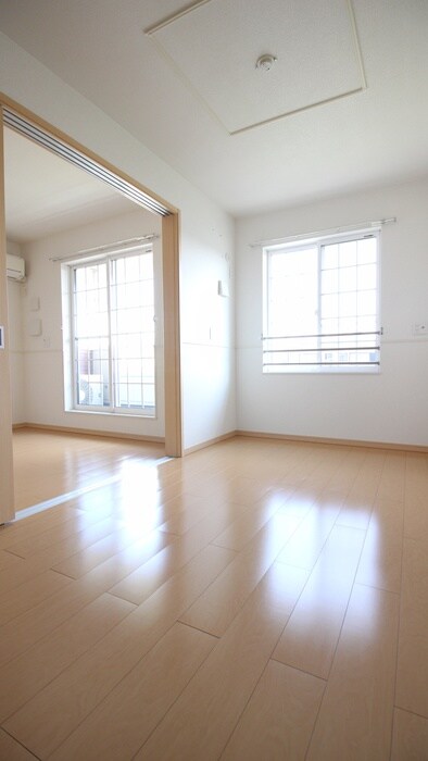 グリ－ン・ヴィラⅡの物件内観写真