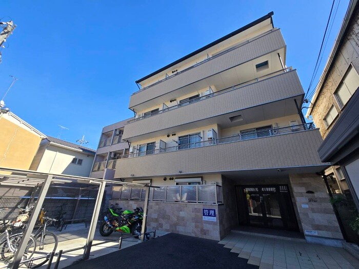 プリエ深草の物件外観写真