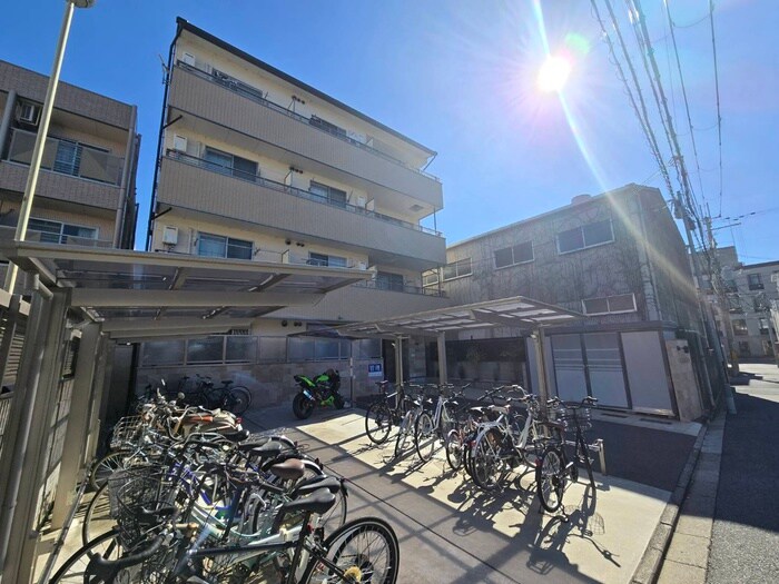 プリエ深草の物件外観写真