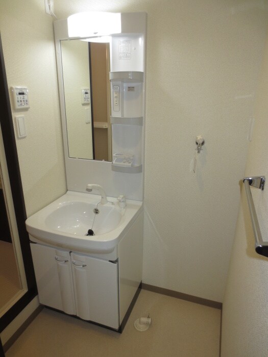 アクイラの物件内観写真