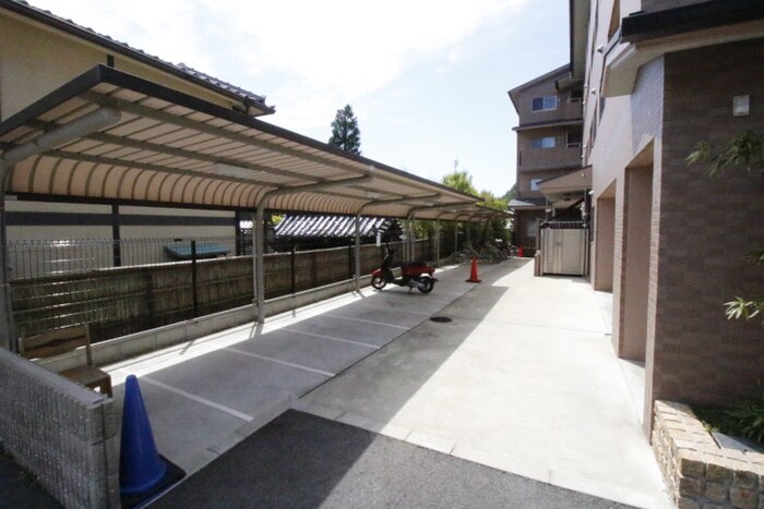 モザール光悦の物件外観写真