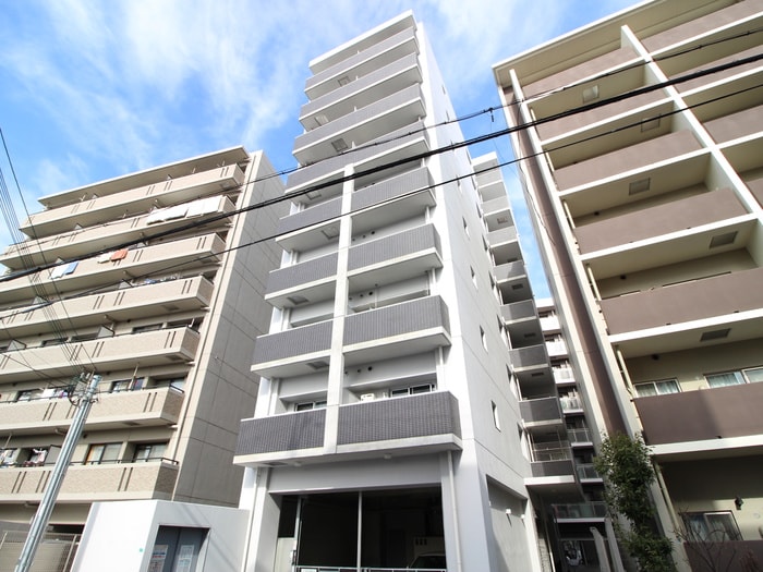 ライブガーデン新大阪の物件外観写真