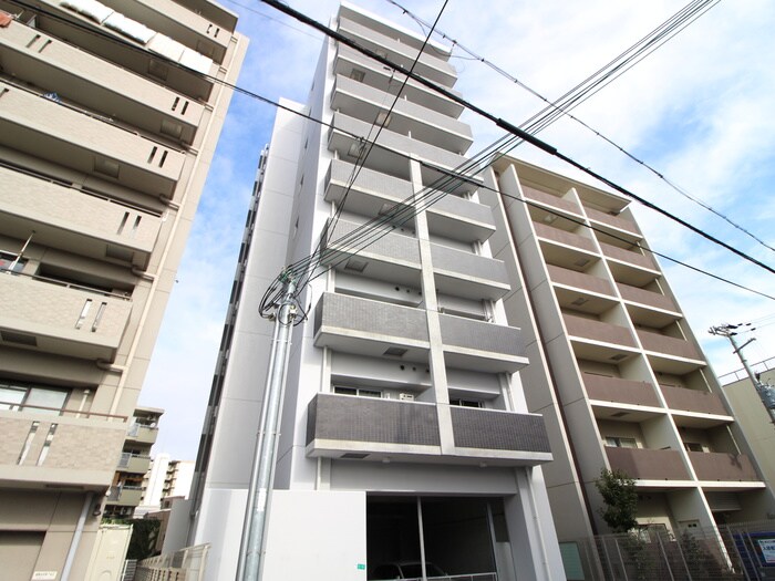 ライブガーデン新大阪の物件外観写真