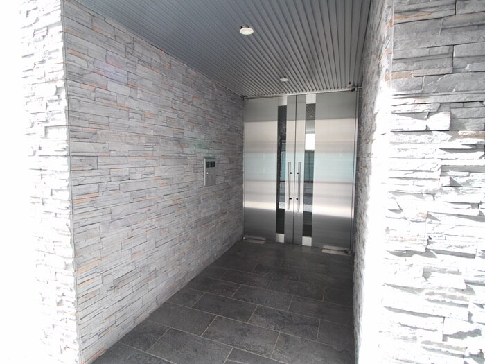 ライブガーデン新大阪の物件外観写真