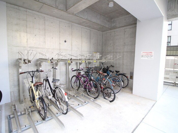 ライブガーデン新大阪の物件外観写真