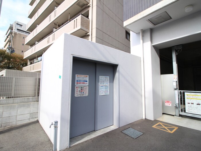 ライブガーデン新大阪の物件外観写真