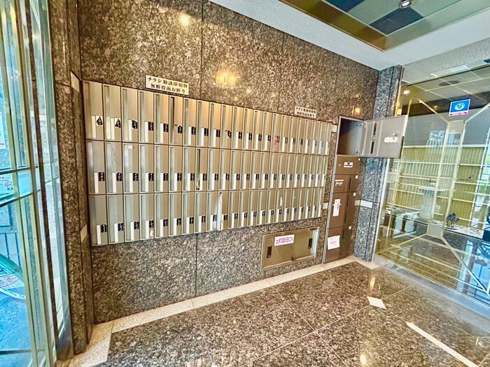 ｱﾐﾃｨ小阪の物件外観写真