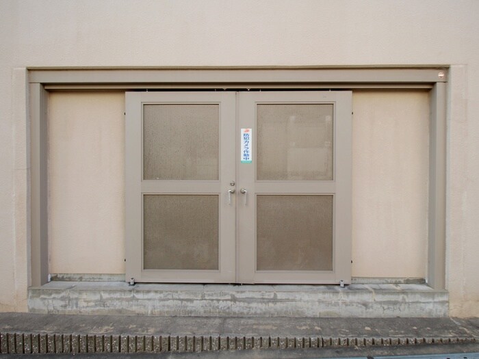 アーデン千里中央の物件外観写真