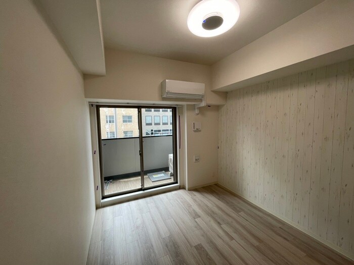 ﾌﾟﾚｻﾝｽ大国町ｱﾄﾞﾛｯｿ(305)の物件内観写真