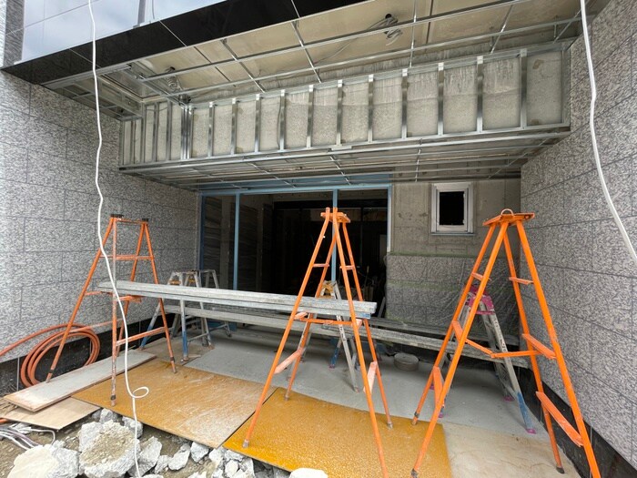 ﾌﾟﾚｻﾝｽ大国町ｱﾄﾞﾛｯｿ(305)の物件外観写真