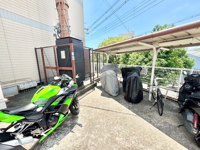 スカイコート待兼山Ｂ棟の物件外観写真