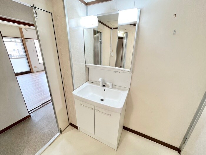 男山第4住宅第311号棟（302）の物件内観写真