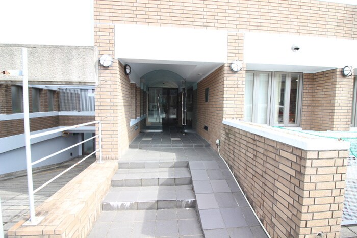 ファミリ－ハイツ岡町の物件外観写真