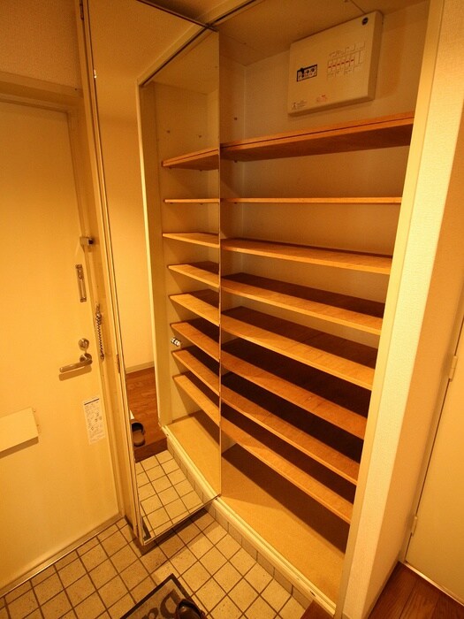 ファミリ－ハイツ岡町の物件内観写真