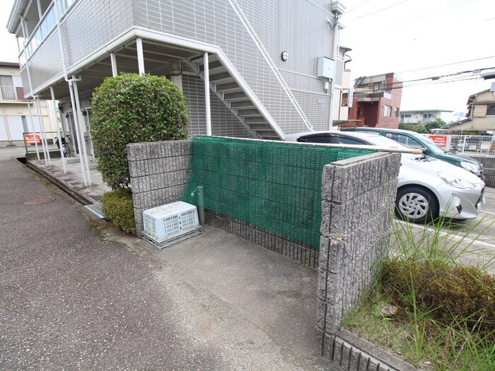 サニ－ライフの物件外観写真