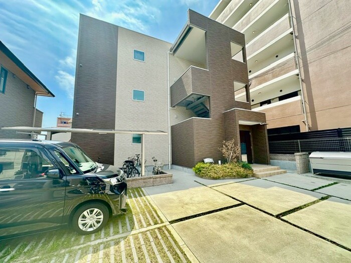 リコルテサンブライトネスの物件外観写真