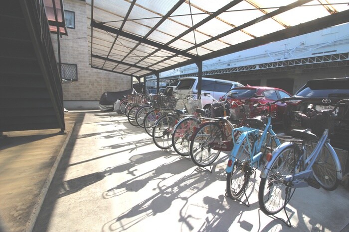 白芳荘９号館の物件外観写真