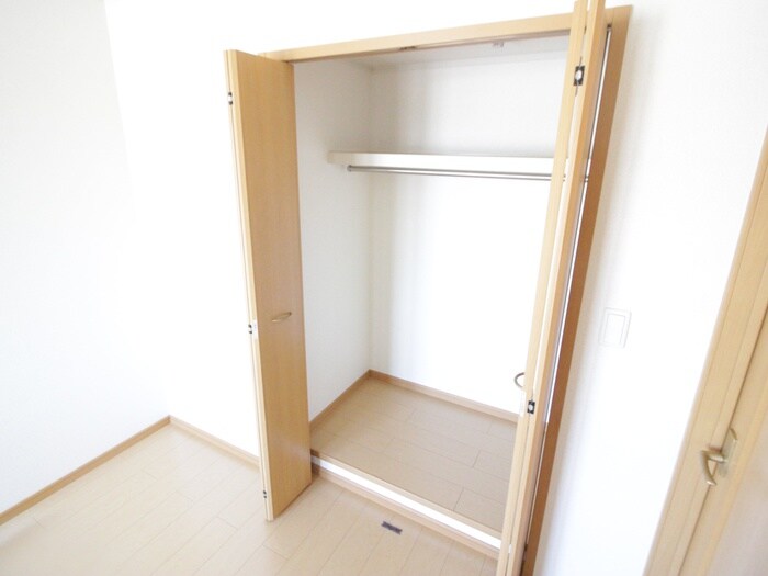 プリムロ－ズＴ・Ｋ　Ｂの物件内観写真