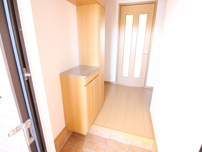 プリムロ－ズＴ・Ｋ　Ｂの物件内観写真