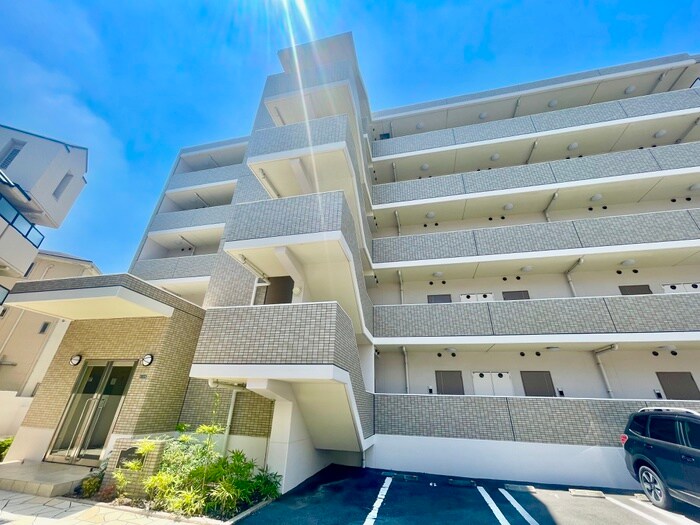 ｈｅｉ　ｓｔａｄｔの物件外観写真