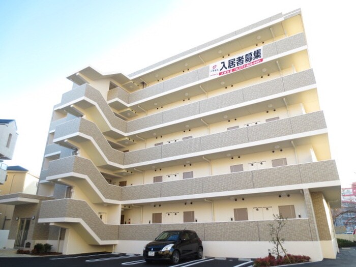 ｈｅｉ　ｓｔａｄｔの物件外観写真