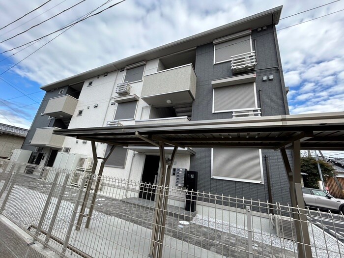 グレイスアムールの物件外観写真