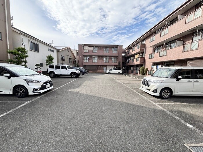 グランドール八光の物件外観写真