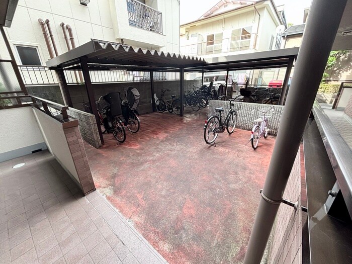 グランドール八光の物件外観写真