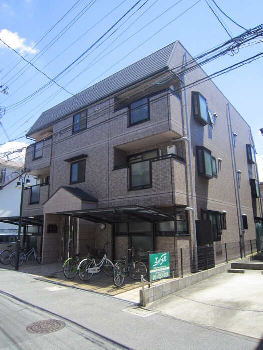 ラ・ソレイユの物件外観写真