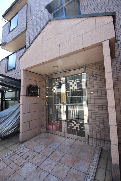 ラ・ソレイユの物件外観写真